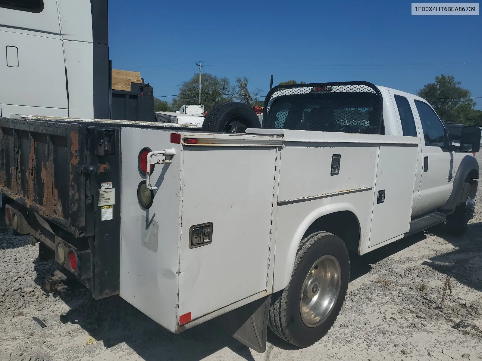 2011 Ford F450 Super Duty VIN: 1FD0X4HT6BEA86739 Lot: 68814884