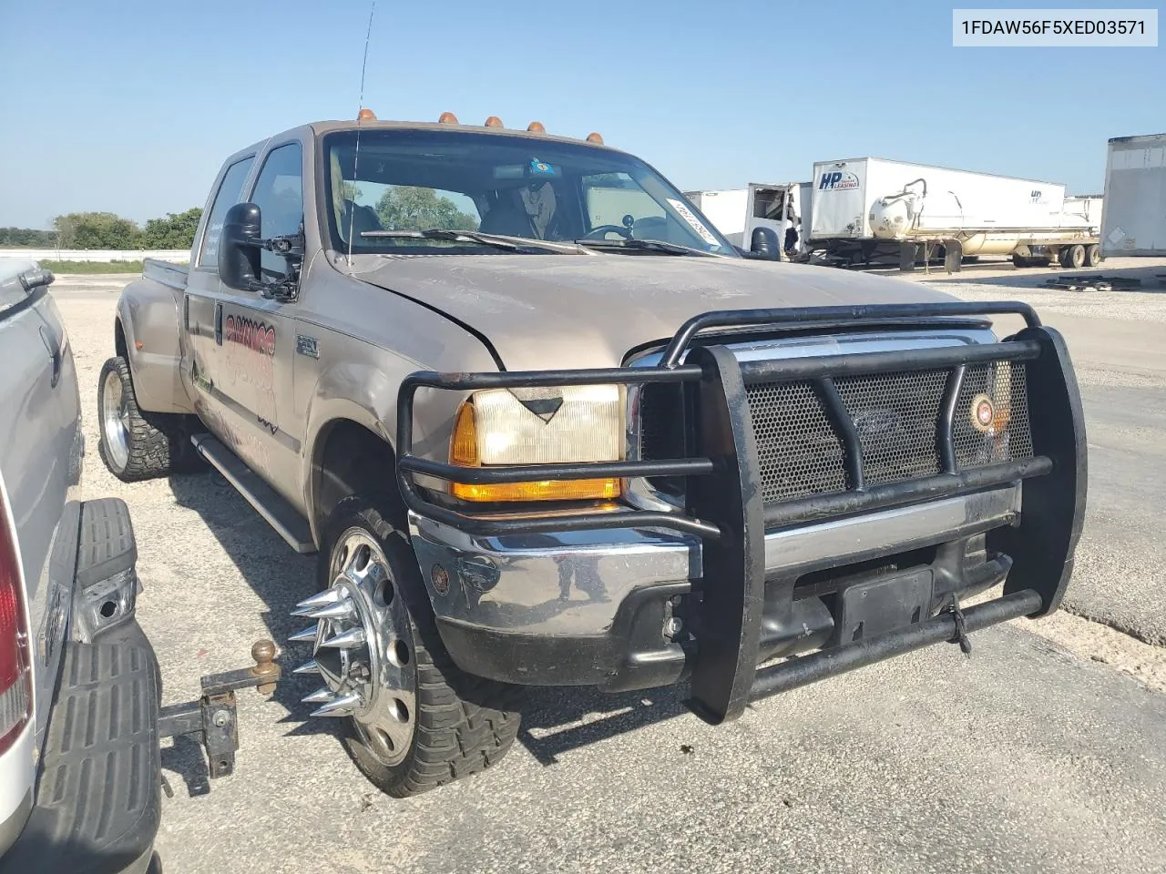 1999 Ford F550 Super Duty VIN: 1FDAW56F5XED03571 Lot: 72651194