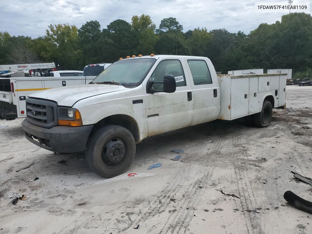 2001 Ford F550 Super Duty VIN: 1FDAW57F41EA81109 Lot: 68863294