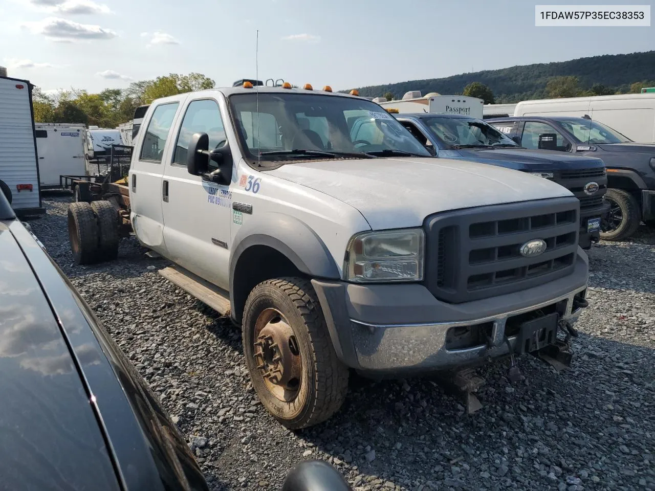 2005 Ford F550 Super Duty VIN: 1FDAW57P35EC38353 Lot: 69179254