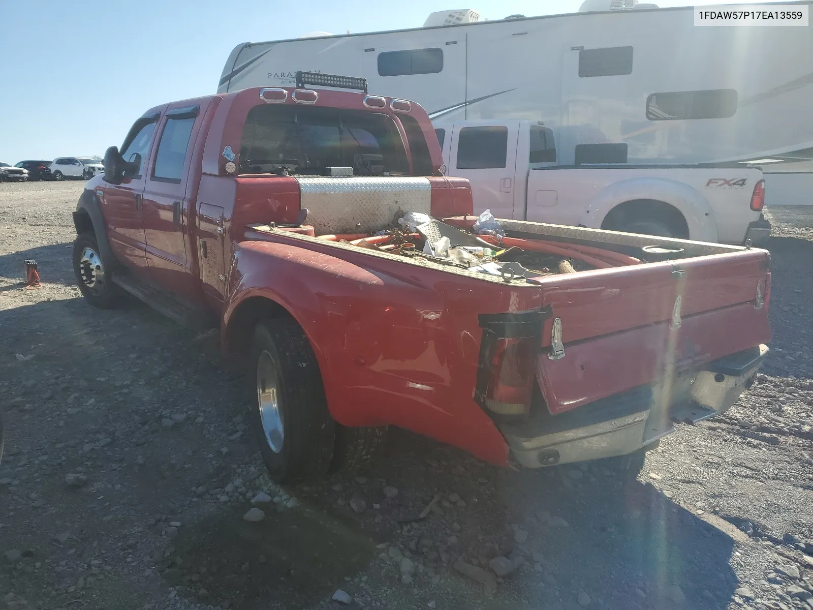 2007 Ford F550 Super Duty VIN: 1FDAW57P17EA13559 Lot: 78307233