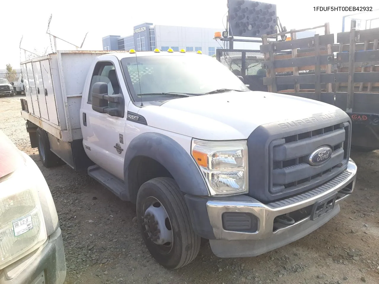 2013 Ford F550 Super Duty VIN: 1FDUF5HT0DEB42932 Lot: 73233184