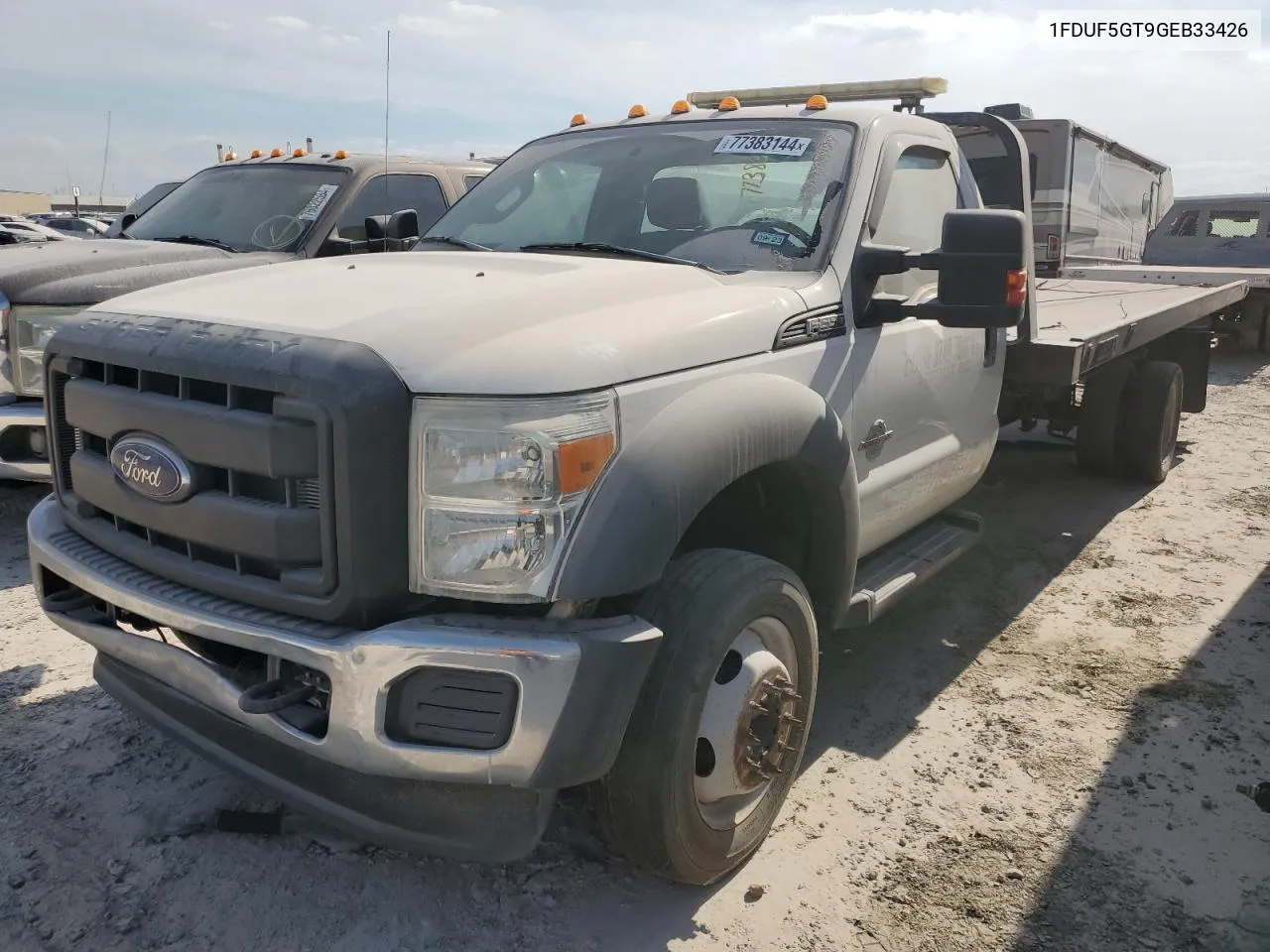 2016 Ford F550 Super Duty VIN: 1FDUF5GT9GEB33426 Lot: 77383144