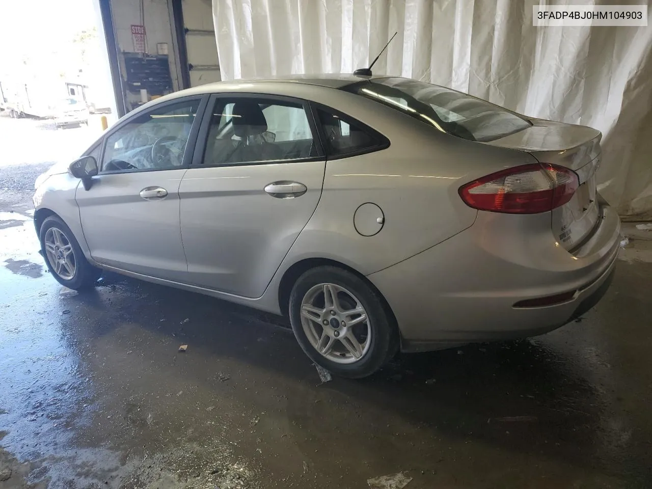 3FADP4BJ0HM104903 2017 Ford Fiesta Se