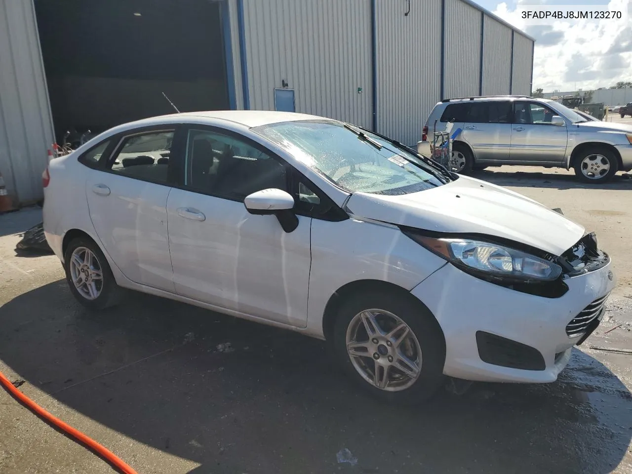 2018 Ford Fiesta Se VIN: 3FADP4BJ8JM123270 Lot: 53133274