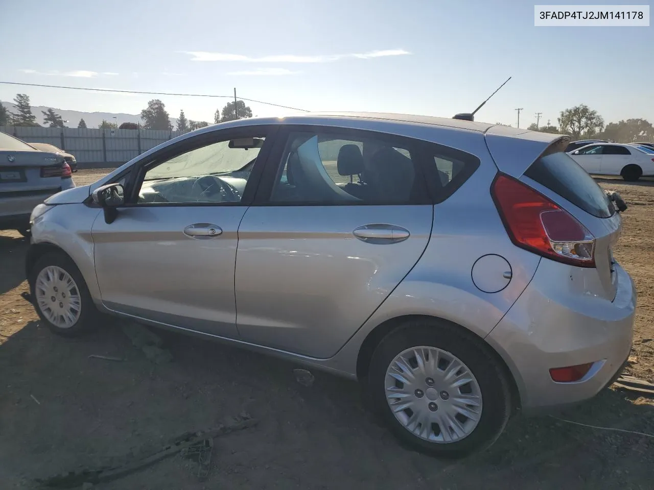 3FADP4TJ2JM141178 2018 Ford Fiesta S