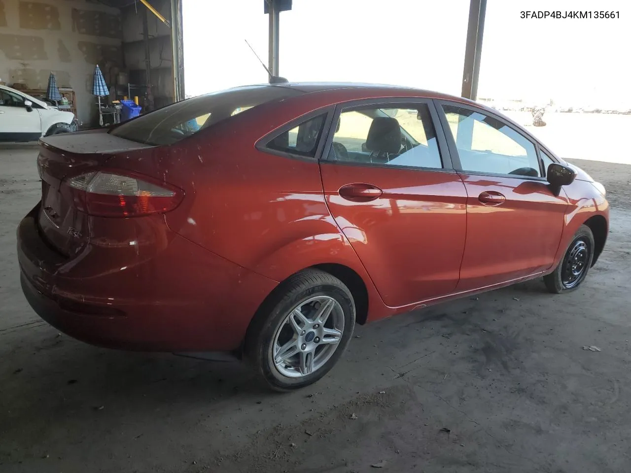 3FADP4BJ4KM135661 2019 Ford Fiesta Se