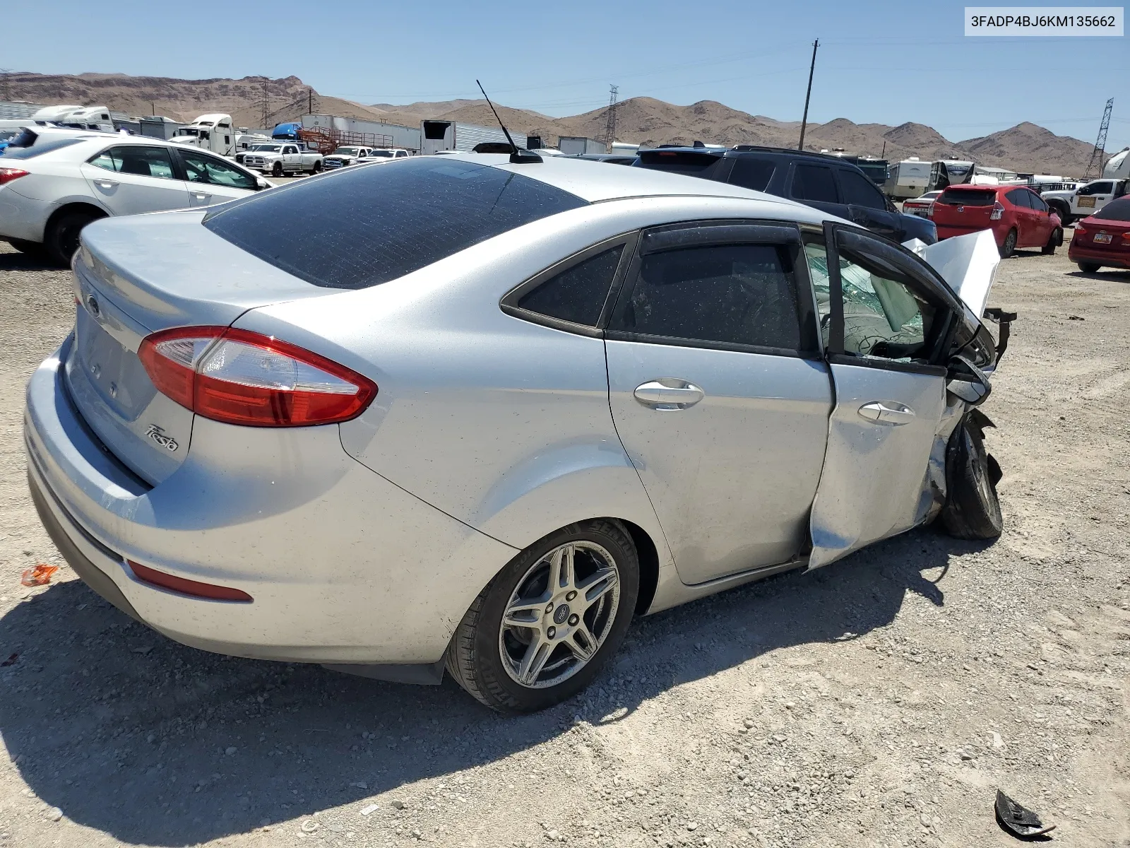 3FADP4BJ6KM135662 2019 Ford Fiesta Se