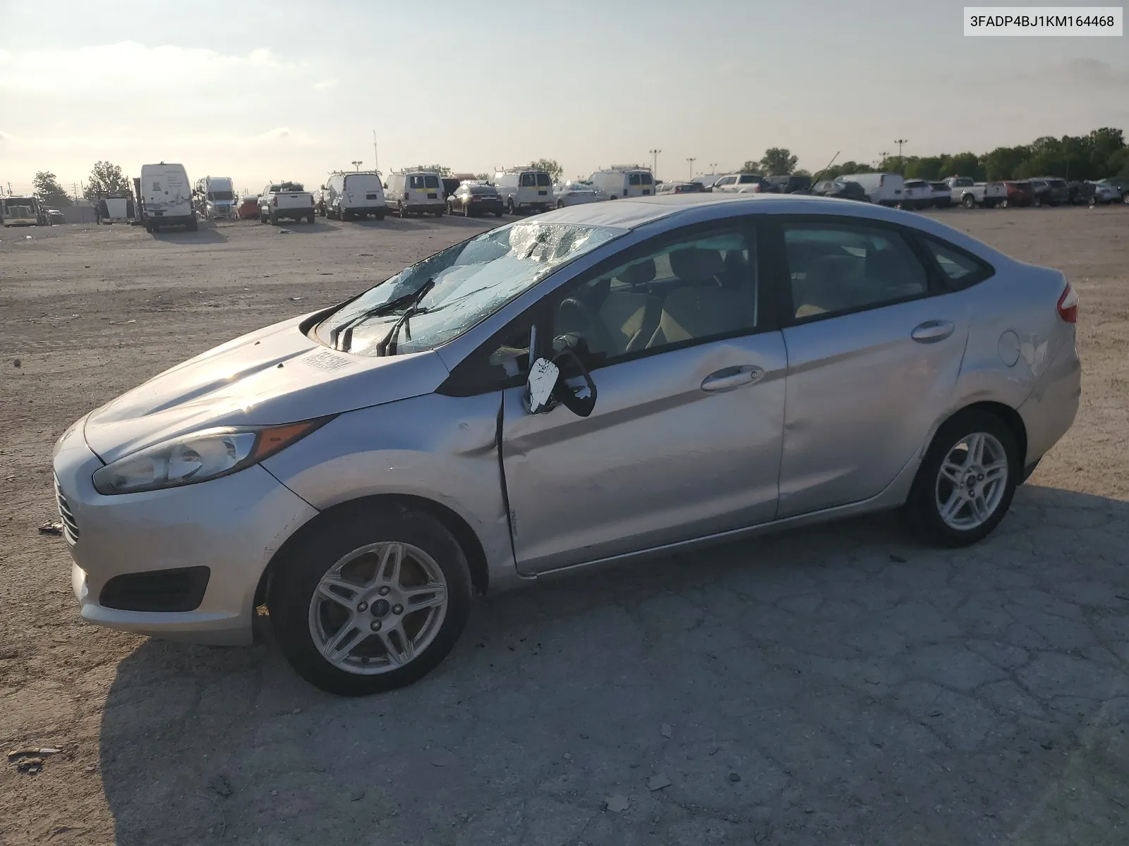 2019 Ford Fiesta Se VIN: 3FADP4BJ1KM164468 Lot: 65445384