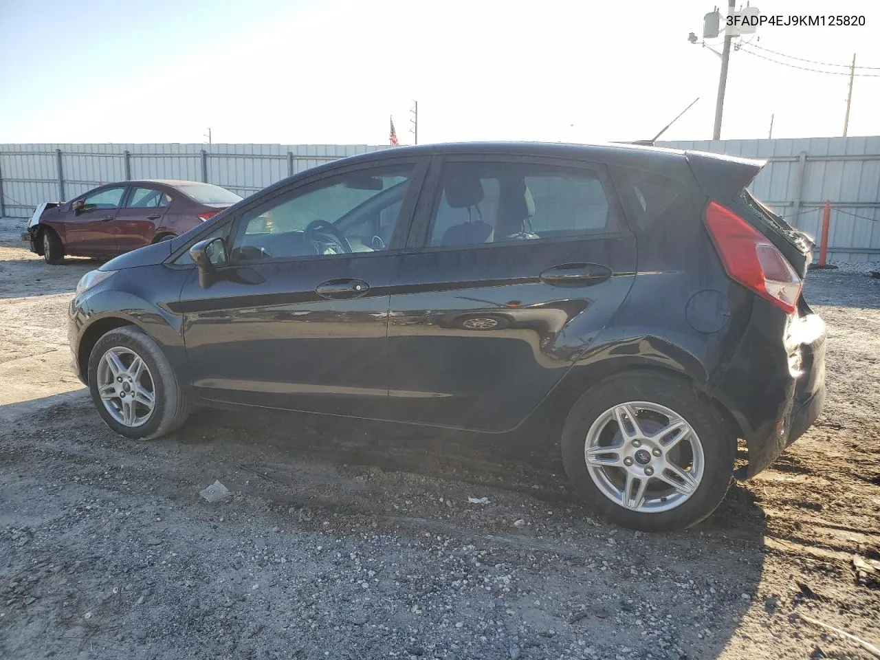 3FADP4EJ9KM125820 2019 Ford Fiesta Se