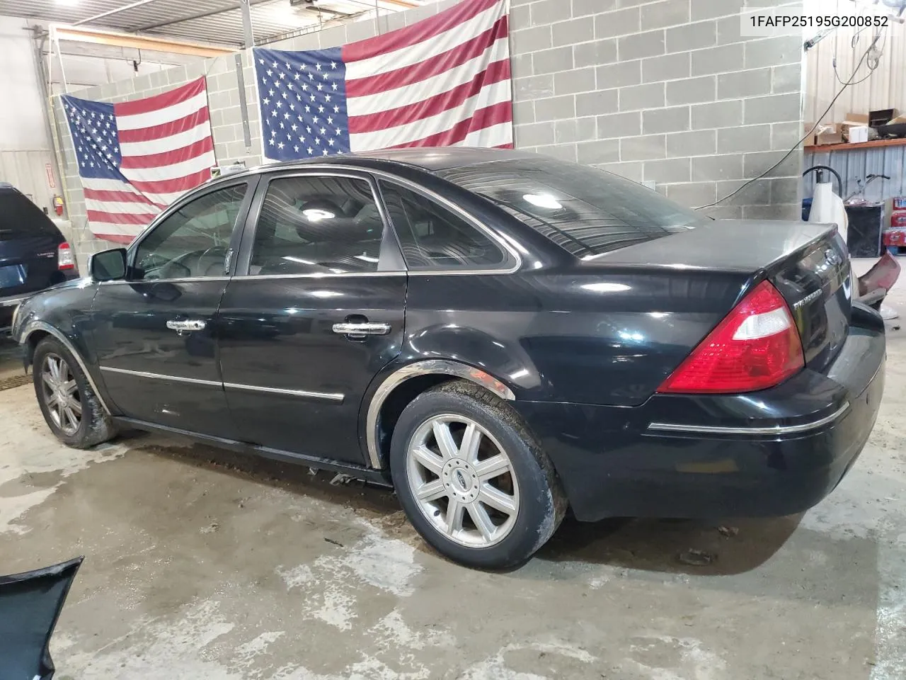 1FAFP25195G200852 2005 Ford Five Hundred Limited