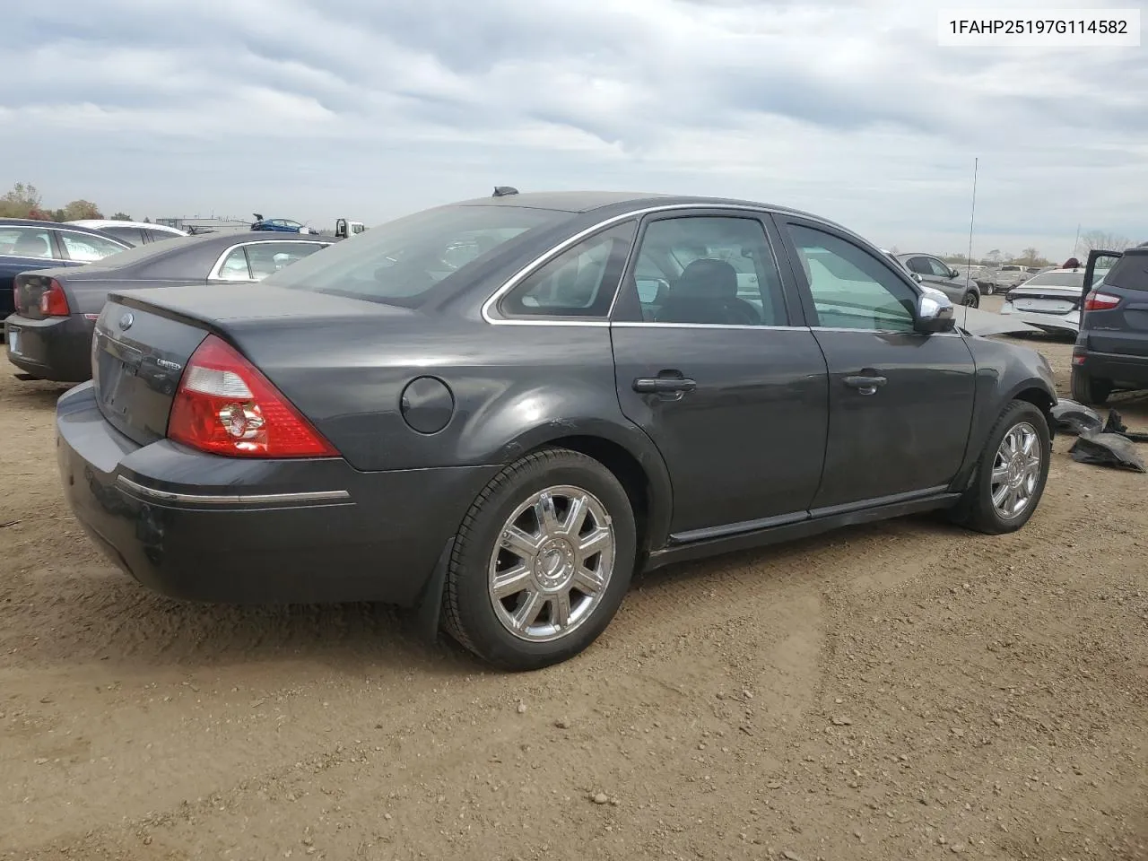 2007 Ford Five Hundred Limited VIN: 1FAHP25197G114582 Lot: 76550564