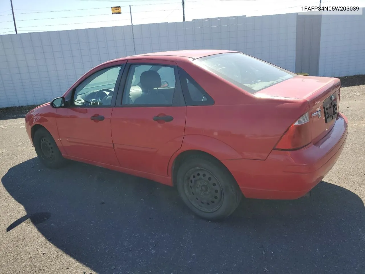 2005 Ford Focus Zx4 VIN: 1FAFP34N05W203039 Lot: 60293644