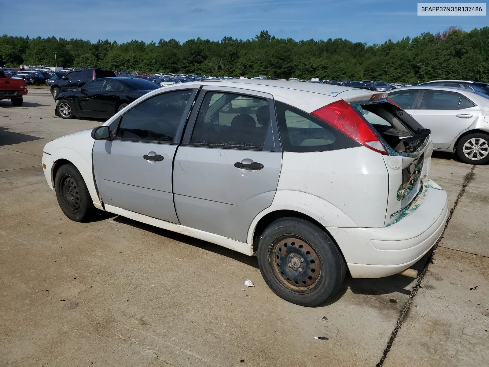 2005 Ford Focus Zx5 VIN: 3FAFP37N35R137486 Lot: 64178444