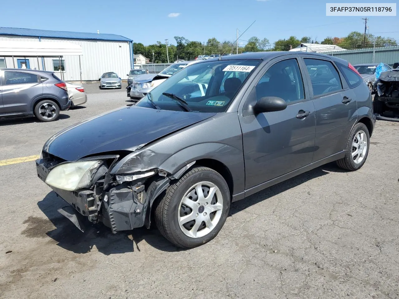 3FAFP37N05R118796 2005 Ford Focus Zx5