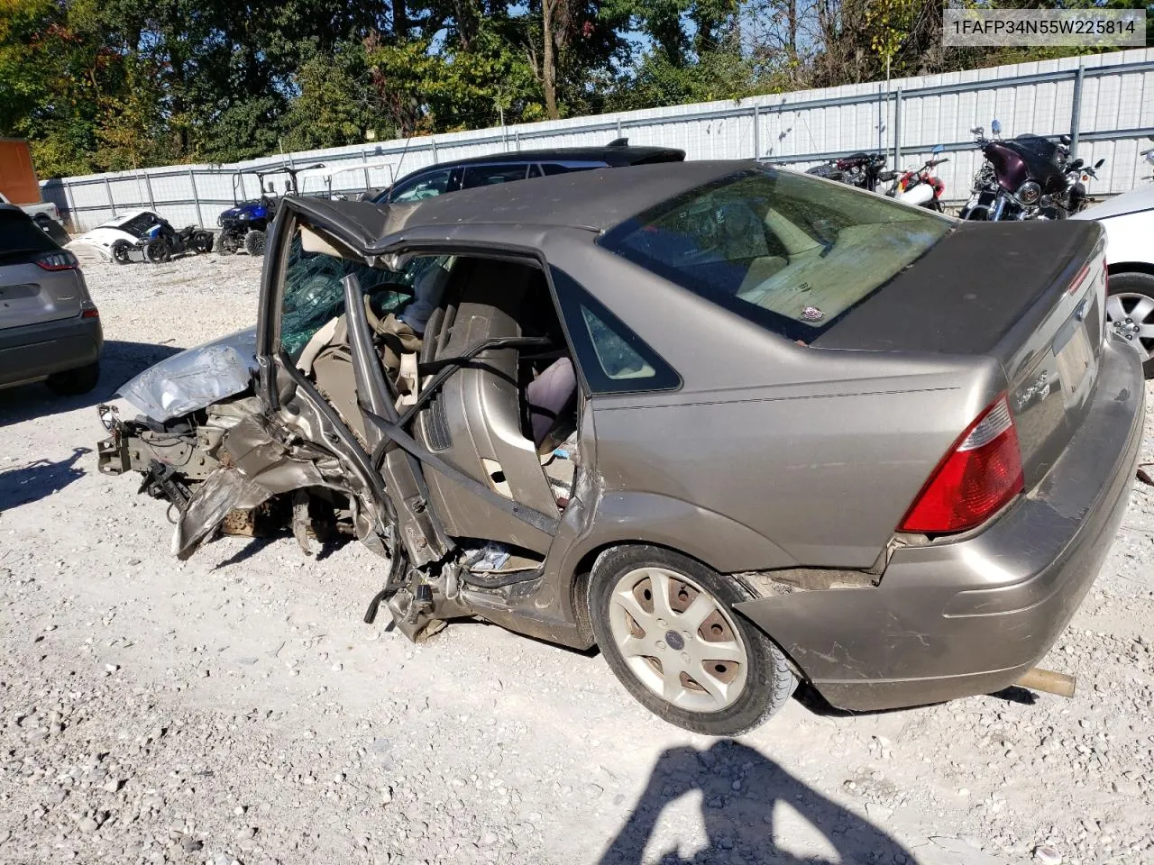 2005 Ford Focus Zx4 VIN: 1FAFP34N55W225814 Lot: 72329613