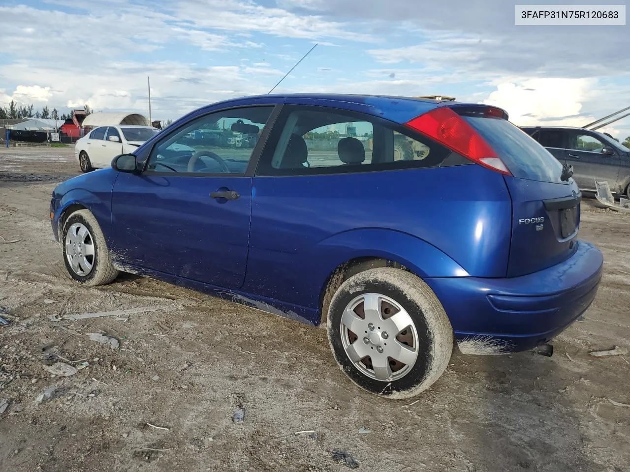 2005 Ford Focus Zx3 VIN: 3FAFP31N75R120683 Lot: 75021904