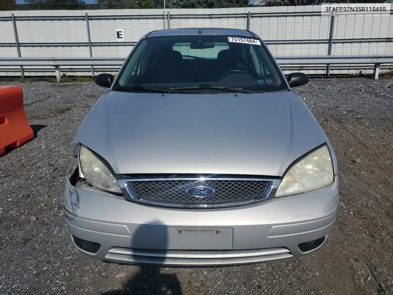 2005 Ford Focus Zx5 VIN: 3FAFP37N35R115455 Lot: 75157484