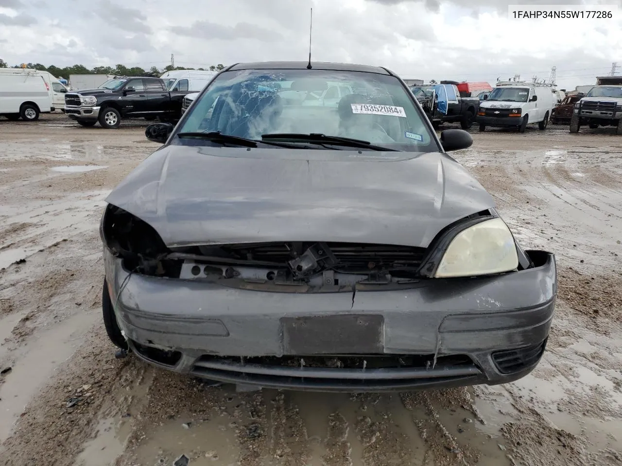 2005 Ford Focus Zx4 VIN: 1FAHP34N55W177286 Lot: 79352084