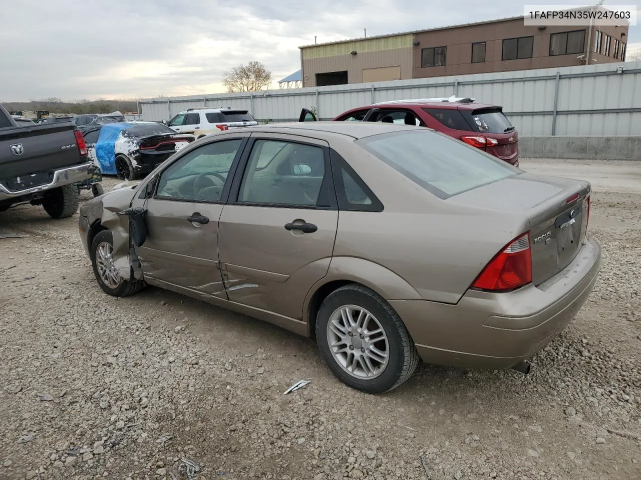 2005 Ford Focus Zx4 VIN: 1FAFP34N35W247603 Lot: 79930584