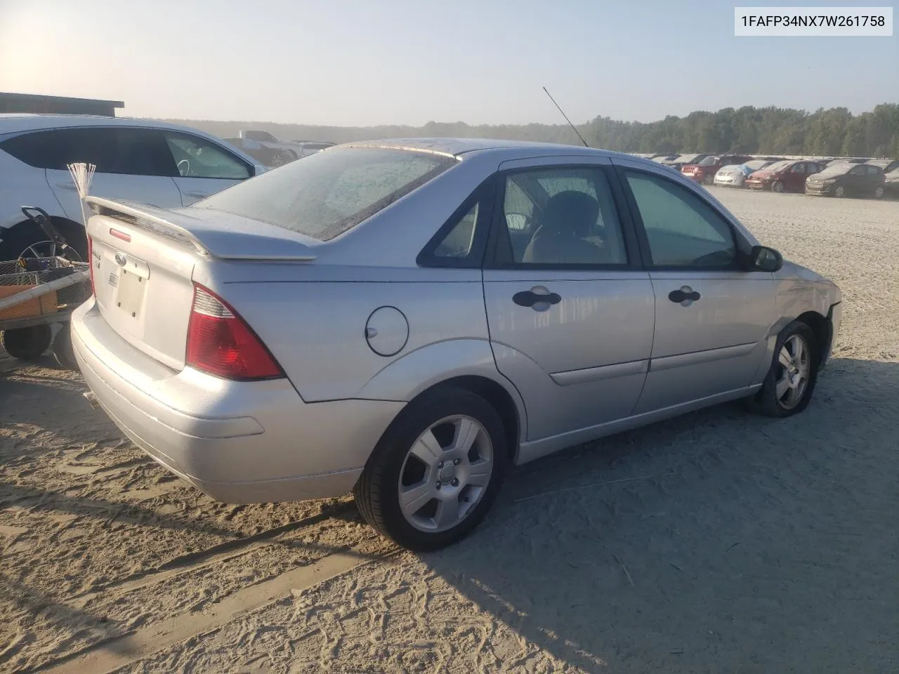 1FAFP34NX7W261758 2007 Ford Focus Zx4