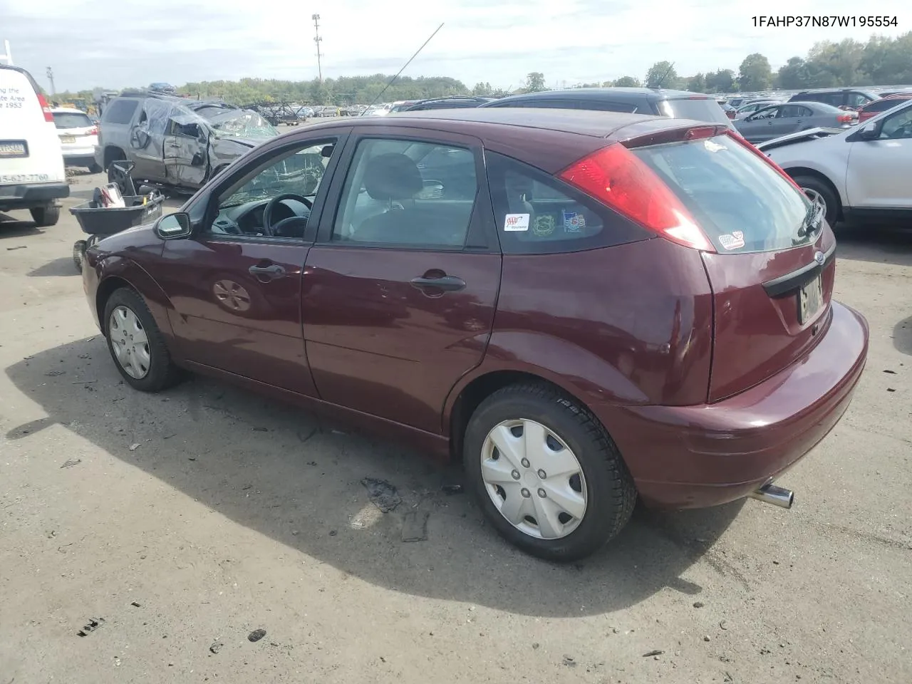 2007 Ford Focus Zx5 VIN: 1FAHP37N87W195554 Lot: 72261634