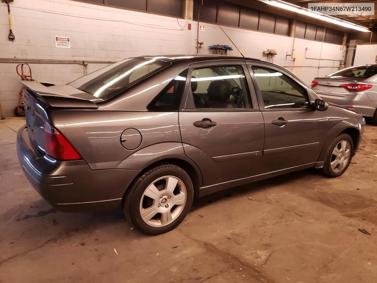 2007 Ford Focus Zx4 VIN: 1FAHP34N67W213490 Lot: 79293833