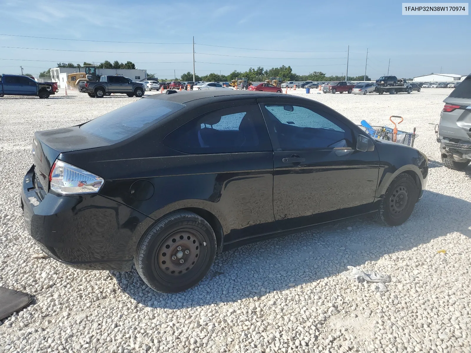 2008 Ford Focus S/Se VIN: 1FAHP32N38W170974 Lot: 67790054