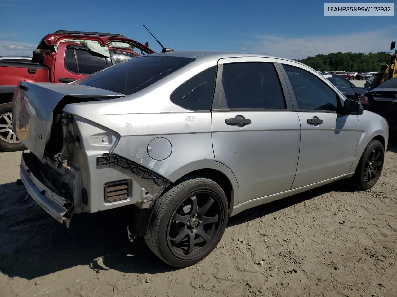 1FAHP35N99W123932 2009 Ford Focus Se