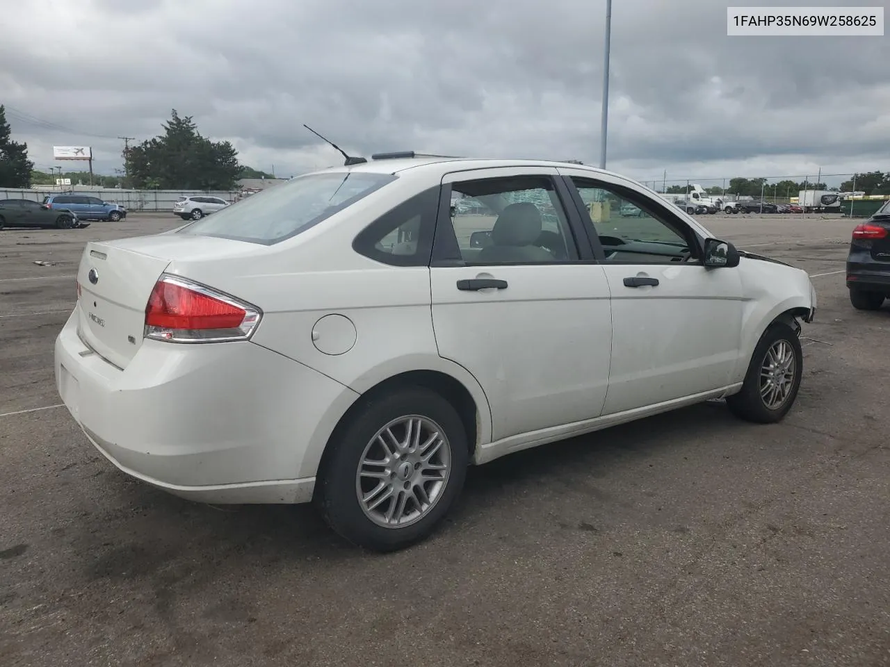 2009 Ford Focus Se VIN: 1FAHP35N69W258625 Lot: 64912714