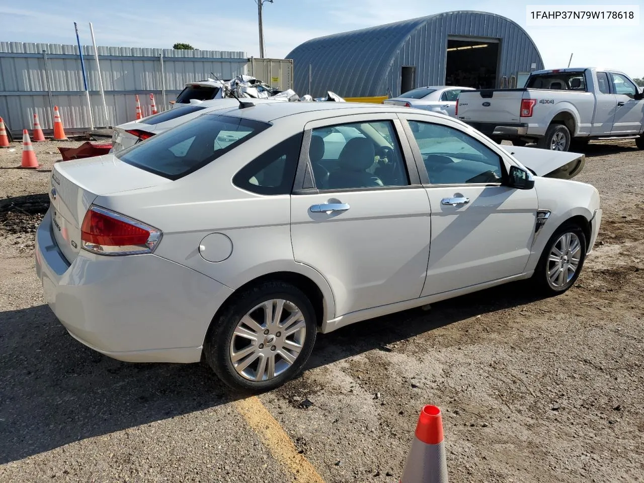 1FAHP37N79W178618 2009 Ford Focus Sel