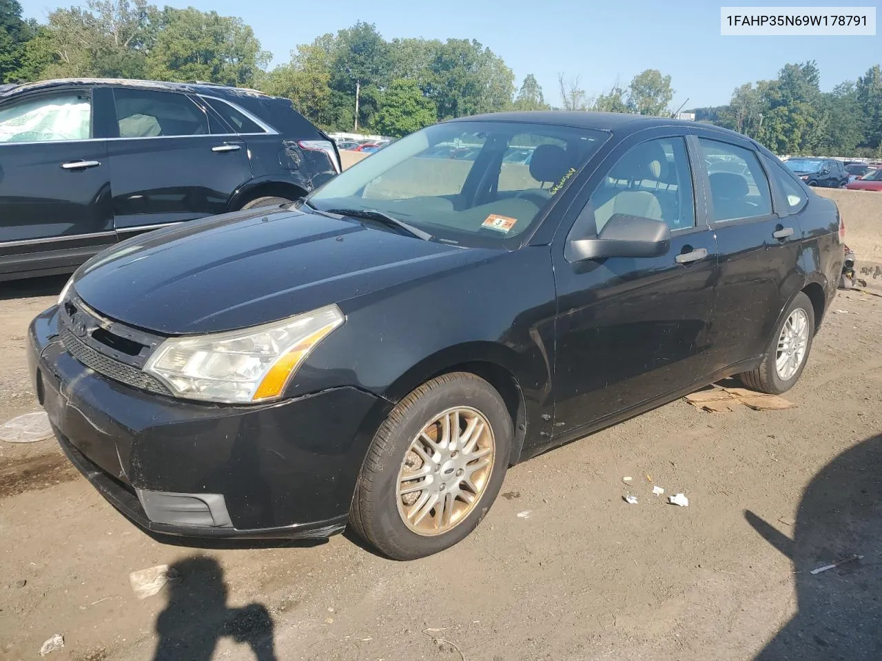 2009 Ford Focus Se VIN: 1FAHP35N69W178791 Lot: 69624564