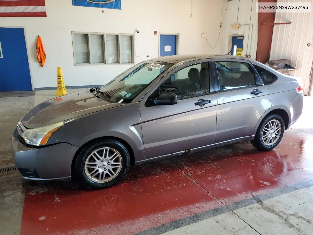 2009 Ford Focus Se VIN: 1FAHP35N29W237495 Lot: 69644244