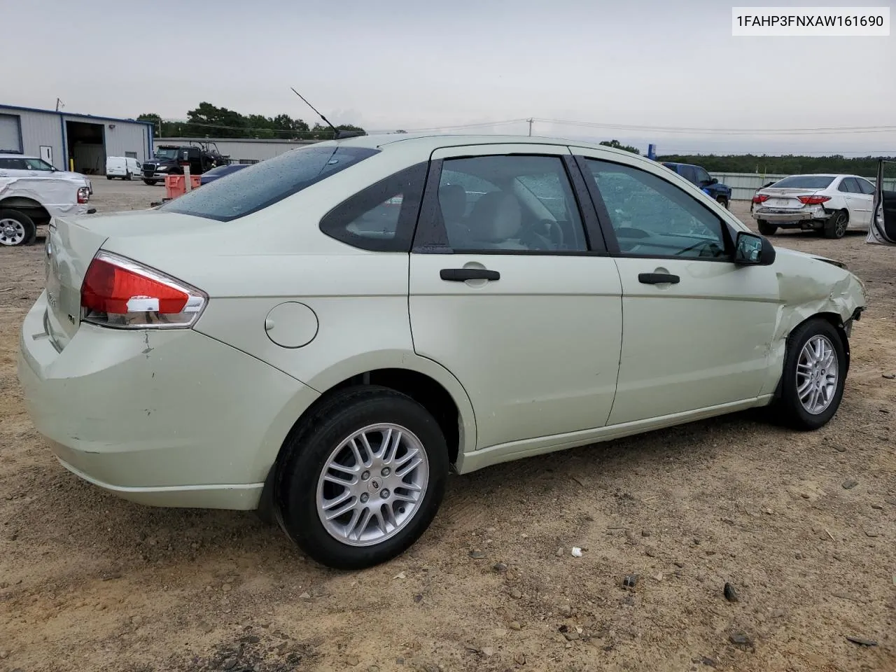 1FAHP3FNXAW161690 2010 Ford Focus Se