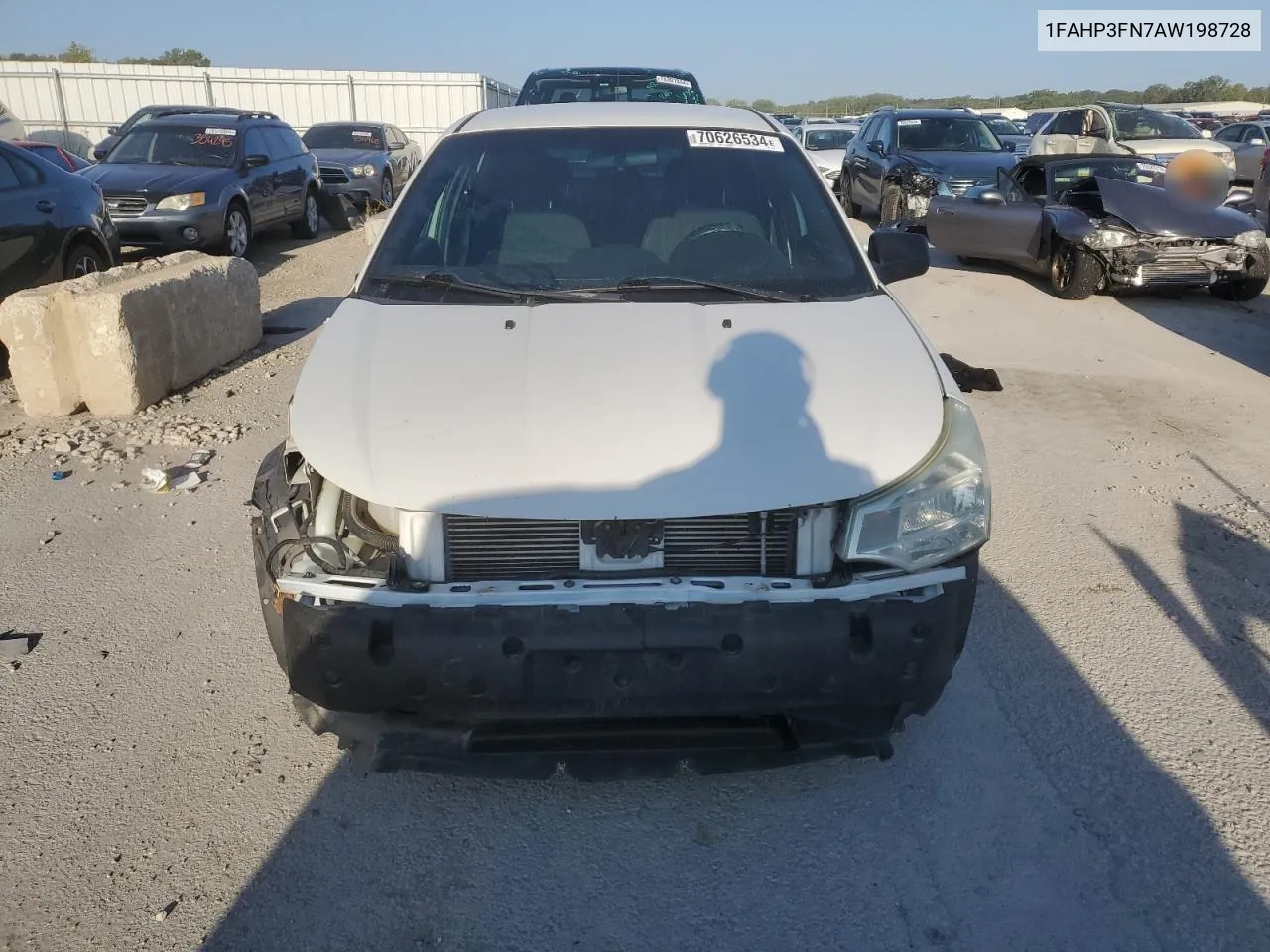 2010 Ford Focus Se VIN: 1FAHP3FN7AW198728 Lot: 70626534