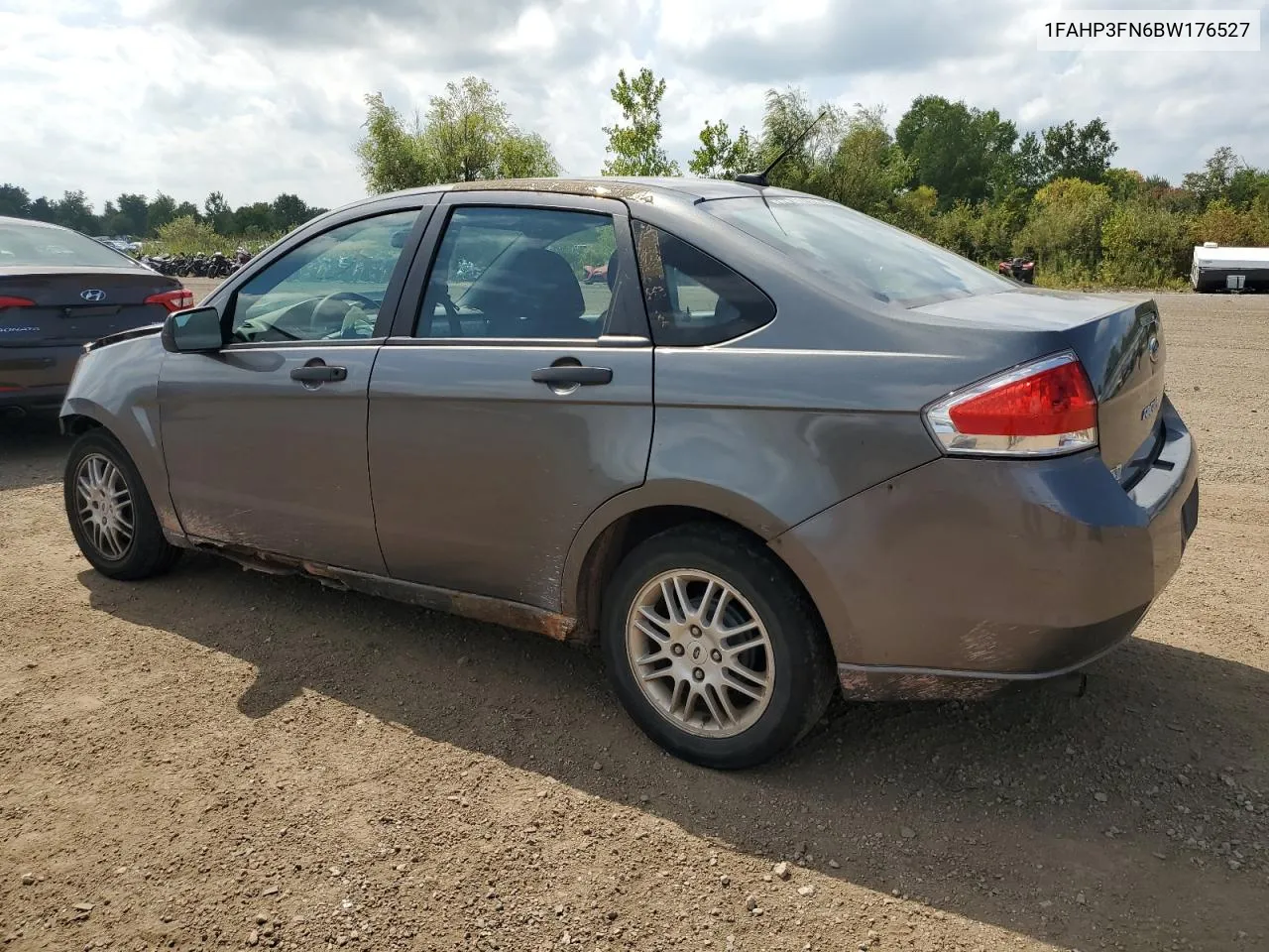 1FAHP3FN6BW176527 2011 Ford Focus Se