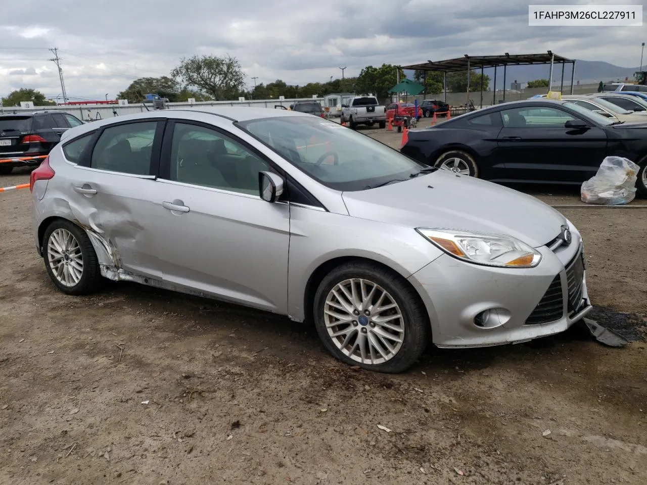 1FAHP3M26CL227911 2012 Ford Focus Sel