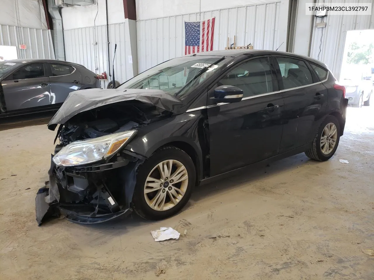 1FAHP3M23CL392797 2012 Ford Focus Sel