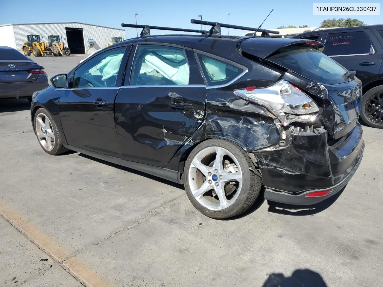 1FAHP3N26CL330437 2012 Ford Focus Titanium