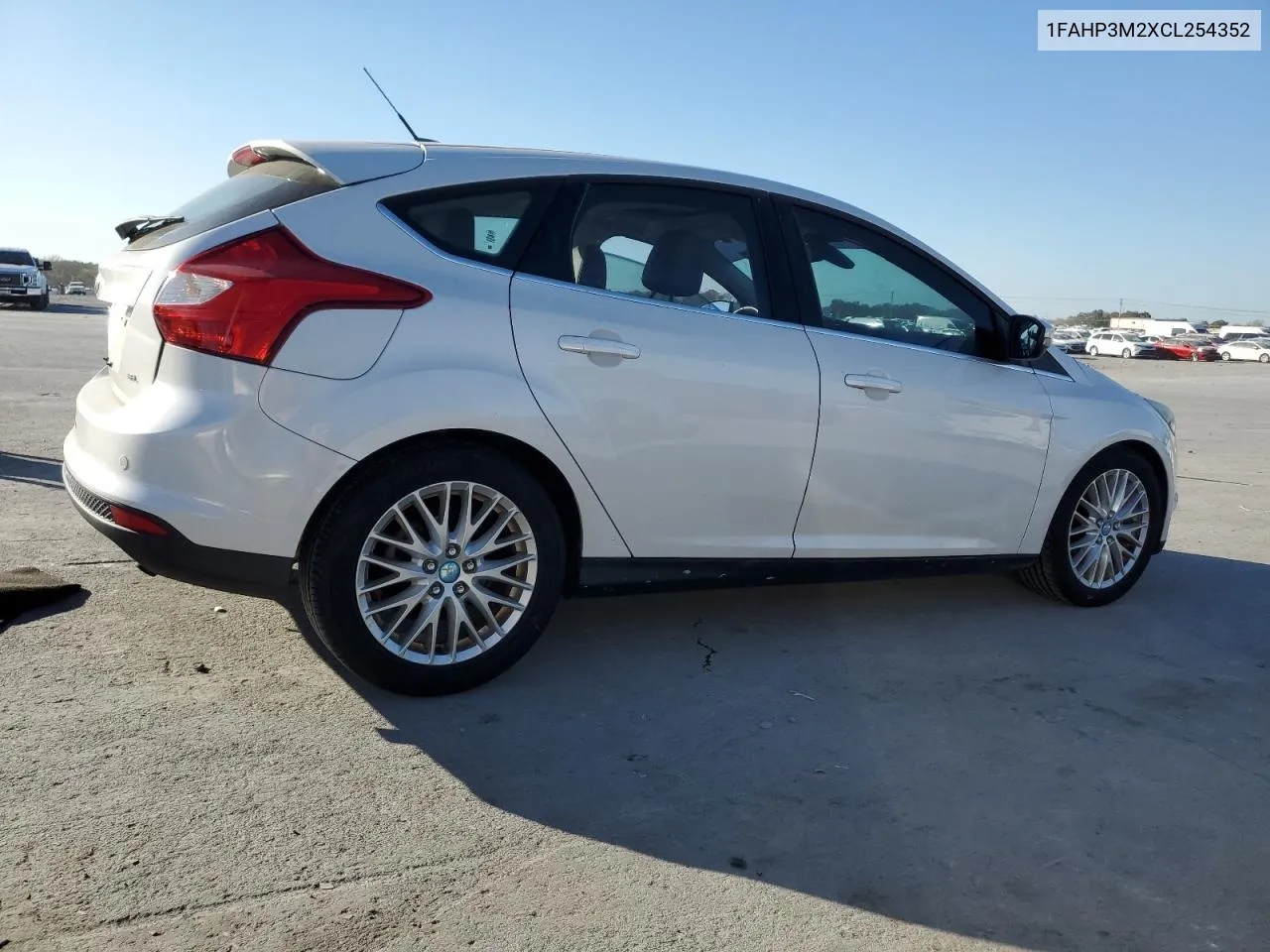 2012 Ford Focus Sel VIN: 1FAHP3M2XCL254352 Lot: 77761514