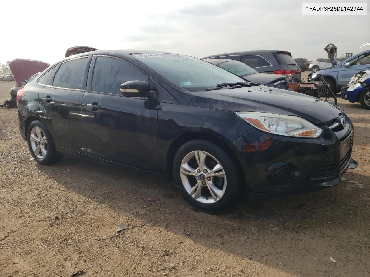 1FADP3F25DL142944 2013 Ford Focus Se