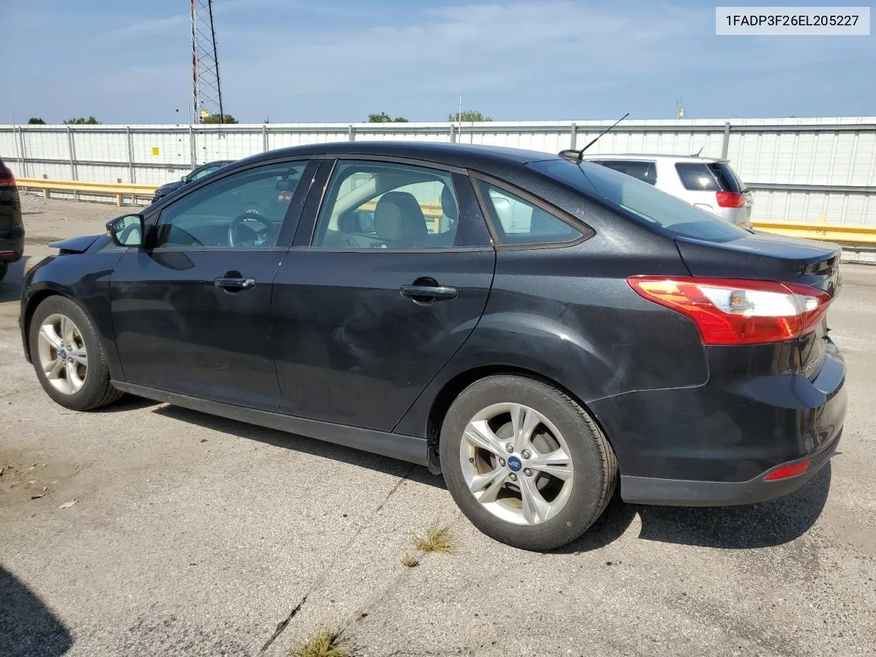 2014 Ford Focus Se VIN: 1FADP3F26EL205227 Lot: 68362744