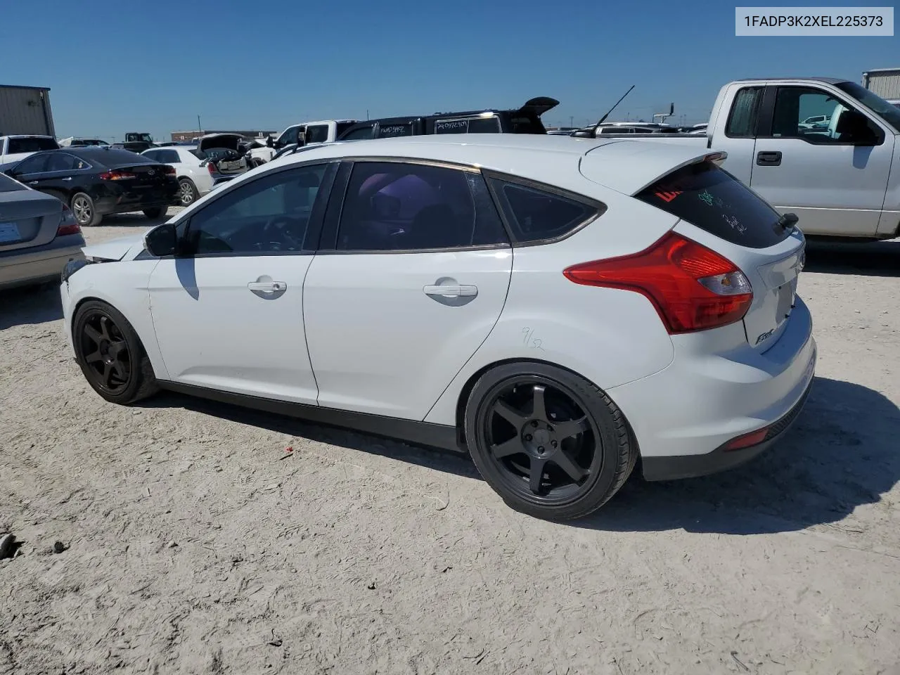 2014 Ford Focus Se VIN: 1FADP3K2XEL225373 Lot: 70717454