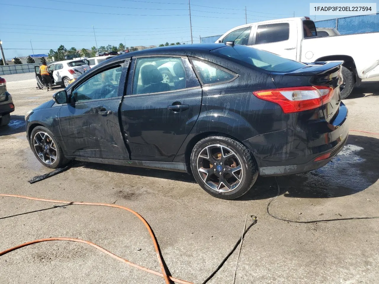 2014 Ford Focus Se VIN: 1FADP3F20EL227594 Lot: 73466024