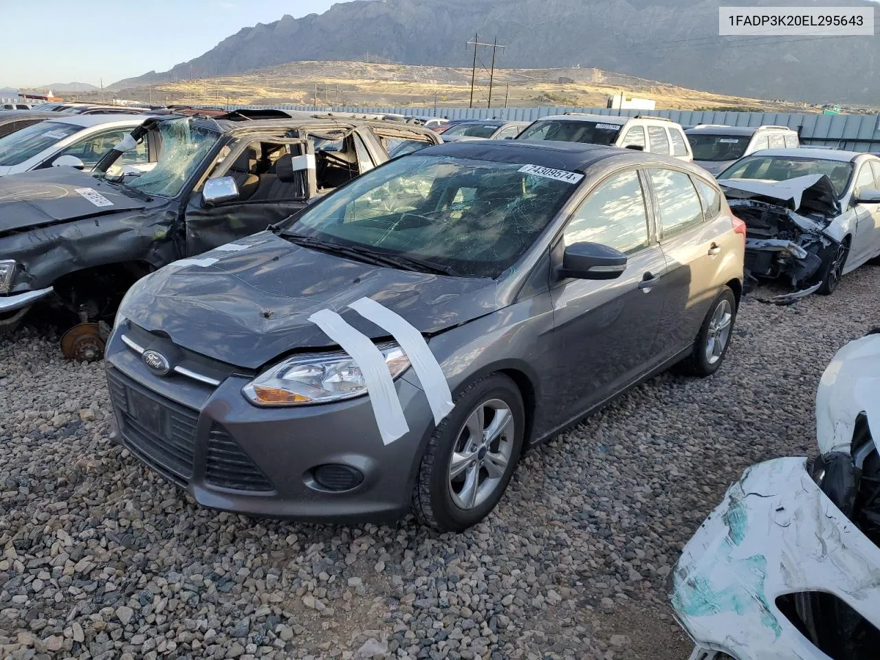 2014 Ford Focus Se VIN: 1FADP3K20EL295643 Lot: 74309574