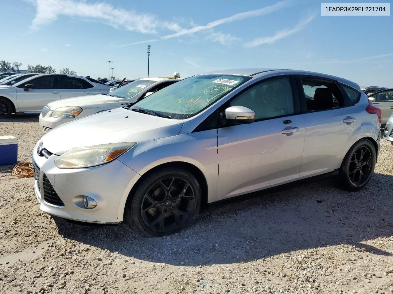 2014 Ford Focus Se VIN: 1FADP3K29EL221704 Lot: 76780904