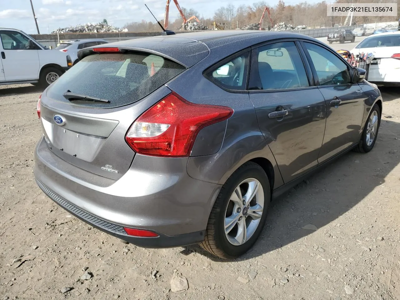 2014 Ford Focus Se VIN: 1FADP3K21EL135674 Lot: 79100274