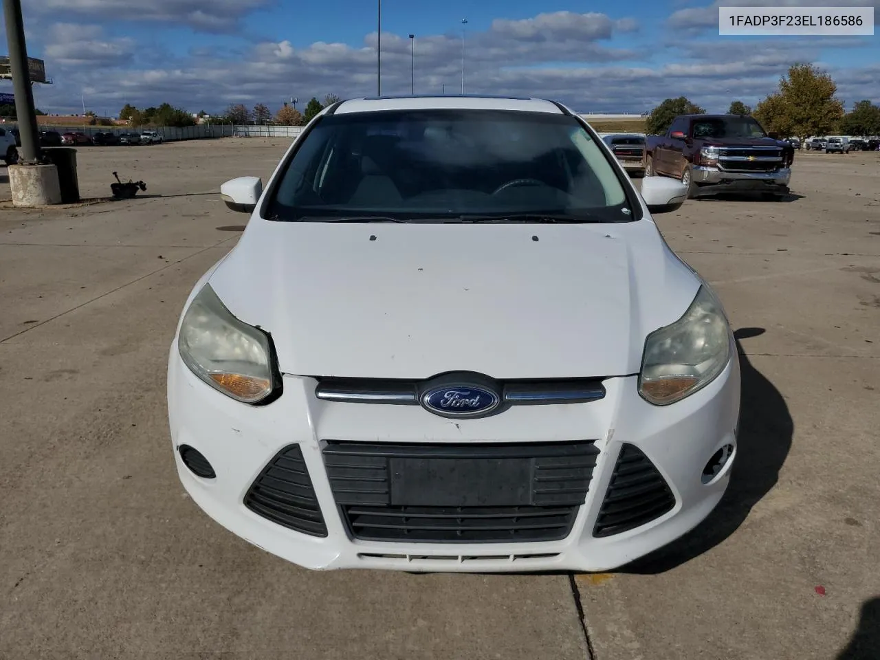 2014 Ford Focus Se VIN: 1FADP3F23EL186586 Lot: 79531564