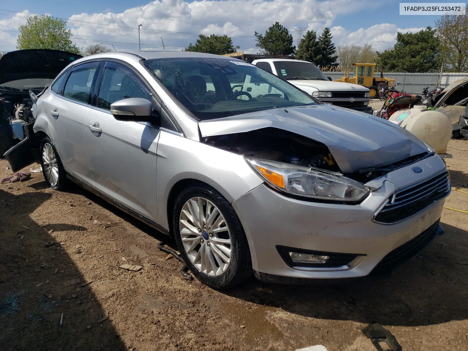 2015 Ford Focus Titanium VIN: 1FADP3J25FL253472 Lot: 52117944