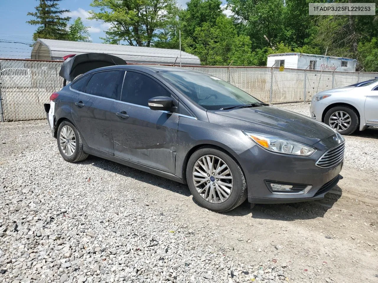 2015 Ford Focus Titanium VIN: 1FADP3J25FL229253 Lot: 55370634